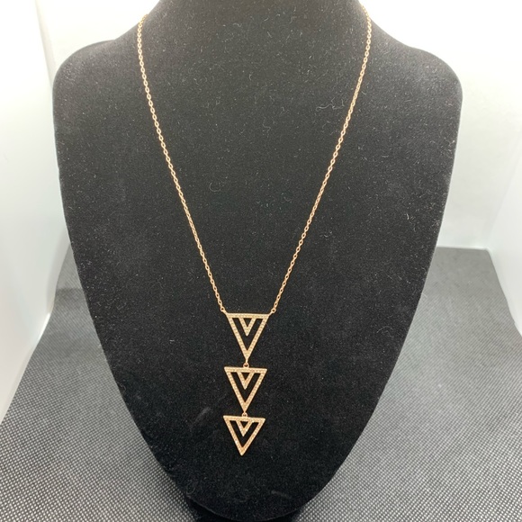 None Jewelry - Rose Gold Triple Arrow Necklace